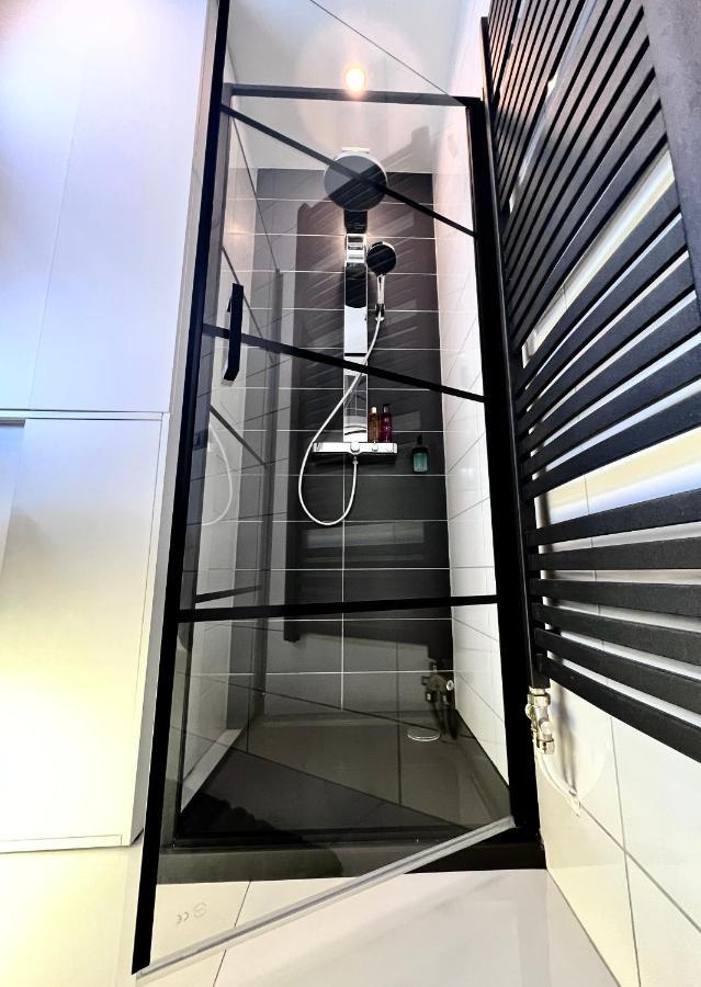 Suiteangel - Luxury Design Condo With Free Garage Budapest Eksteriør bilde