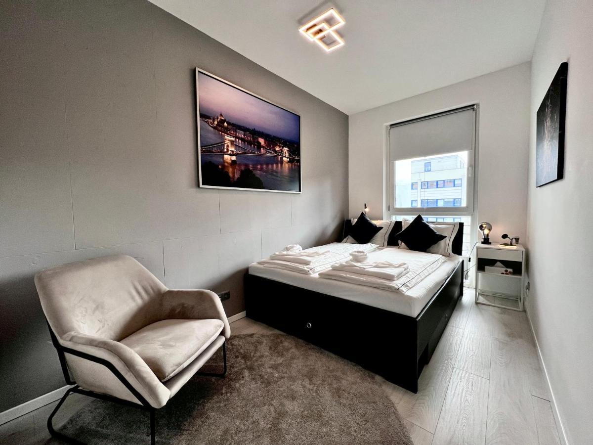 Suiteangel - Luxury Design Condo With Free Garage Budapest Eksteriør bilde